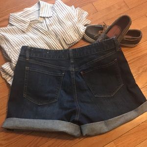 Ann Taylor Loft Original Cuffed Shorts